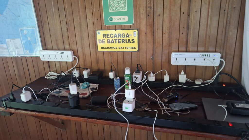 Charging station off grid ecuador